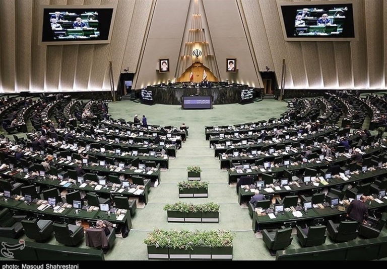 اقناع نمایندگان مجلس از توضیحات وزیر بهداشت در خصوص دندان‌پزشکان و تجهیزات پزشکی