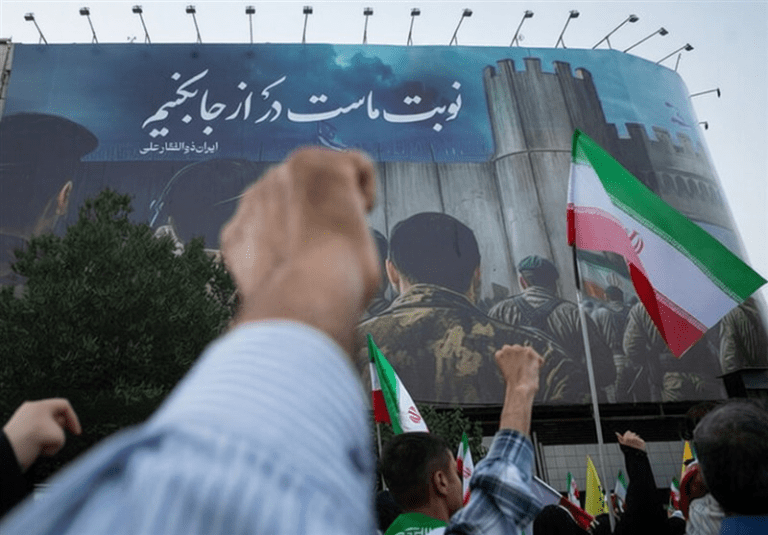 اتحاد زبان‌ها برای مقابله با دشمن مشترک