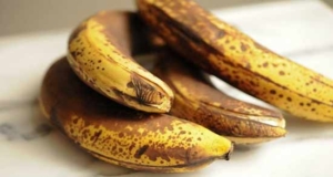 اختلال در سامانه گمرکی هزار تن سیب و موز را در معرض فساد قرار داد