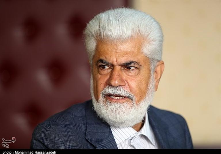 رئیس‌جمهور پزشک، راه‌حل مشکلات بهداشتی و کمبود 80 هزار نیروی درمانی را در دست دارد.