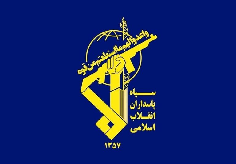 سپاه، شناور متخلفی را که 350 هزار لیتر سوخت قاچاق حمل می‌کرد، توقیف کرد.