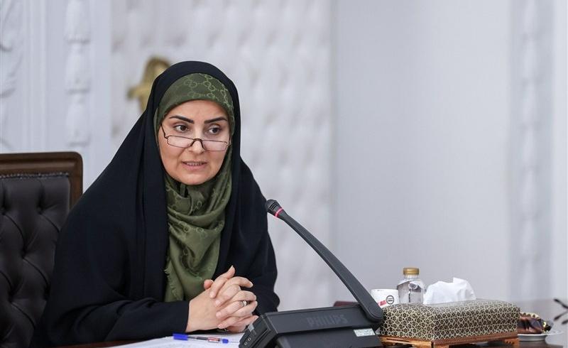 تذکر ۳۷ نماینده مجلس به وزیر راه در خصوص فروش بلیط قطار.