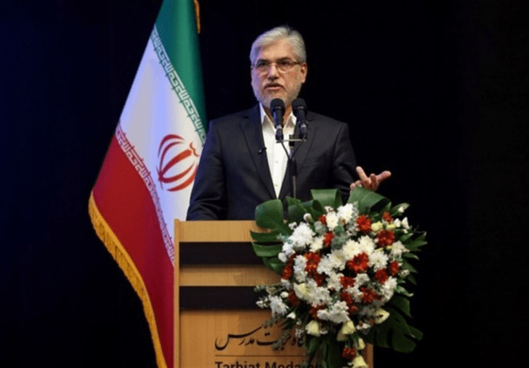 رئیس‌جمهور به مناسبت روز دانشجو به دانشگاه مراجعه می‌کند.