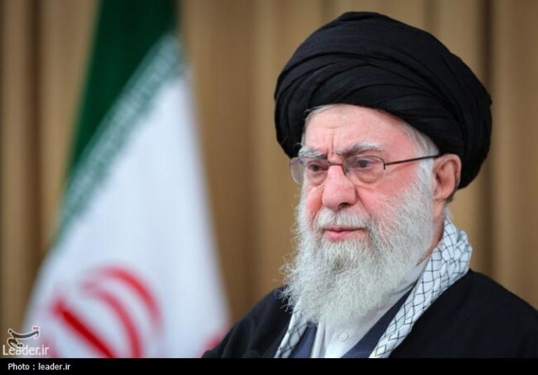 رهبر انقلاب، وضعیت سلامت رضا امیرخانی را پیگیری کردند.