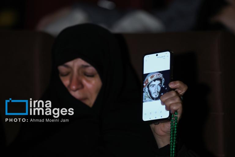 ایثار مادران و همسران شهدا؛ در آغوش مهربانی