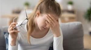 ۱۱ روش غیرمعمول برای مهار میگرن